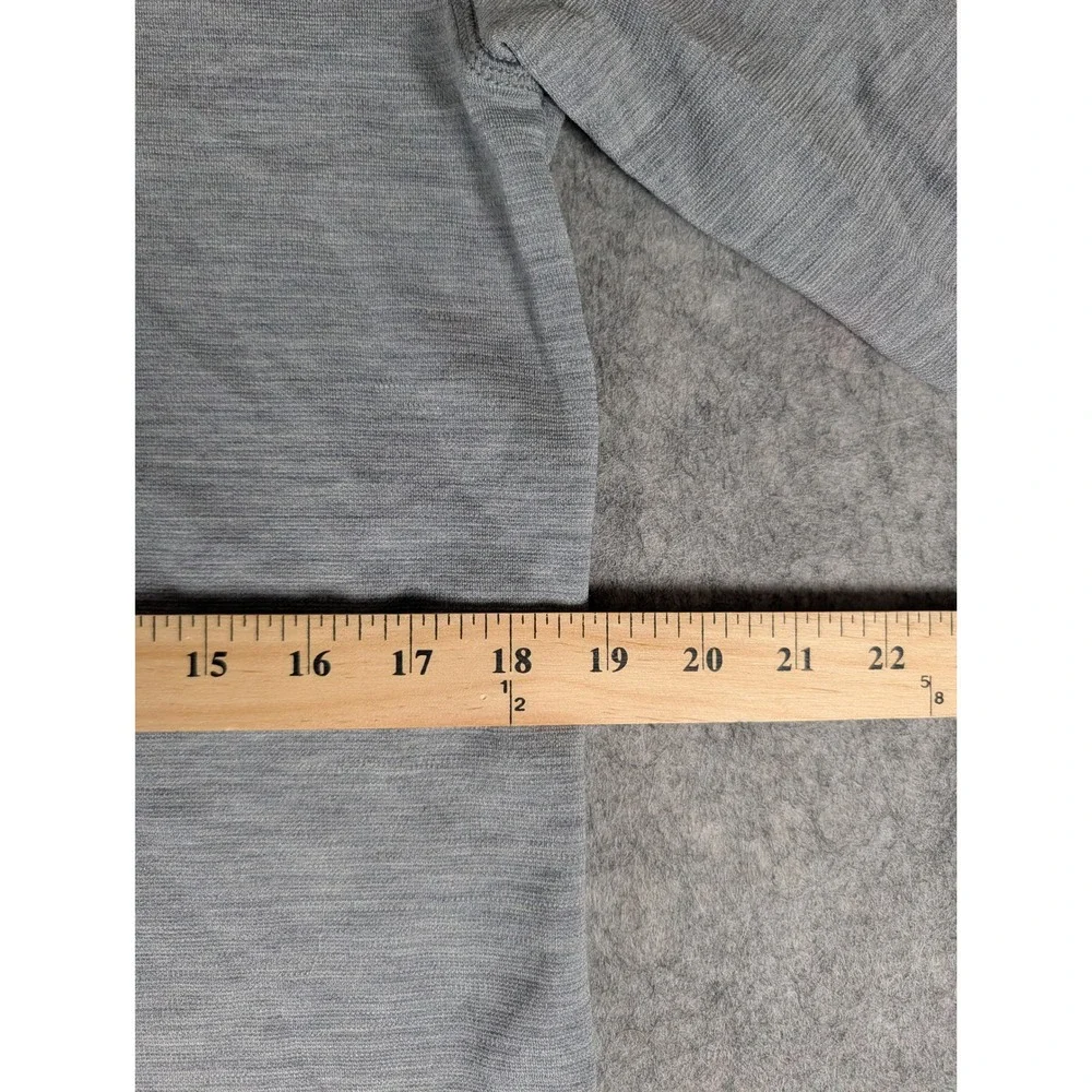 The North Face Mens Long Sleeve Crew Neck Base Layer Top Heather Grey S/P